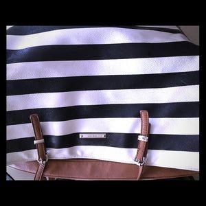 Nine West Shoulder Bag